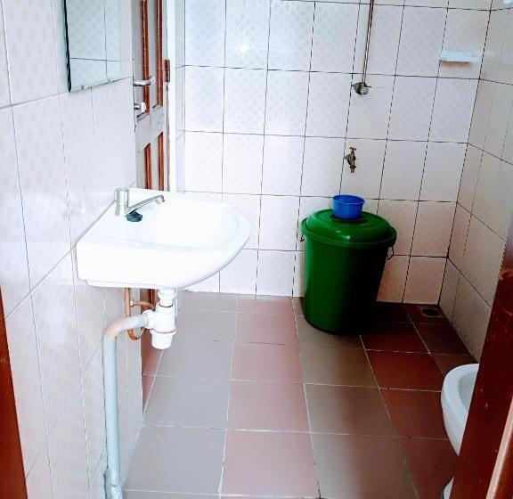 اتاق استاندارد با چشم‌انداز باغ, Akwa Guesthouse Cotonou