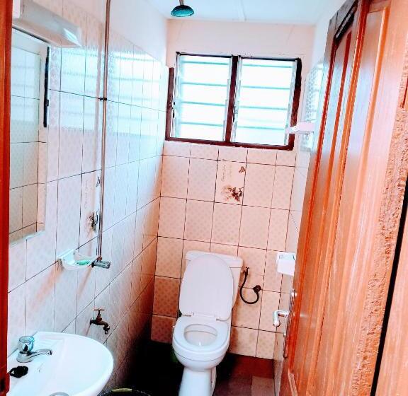 اتاق لوکس, Akwa Guesthouse Cotonou