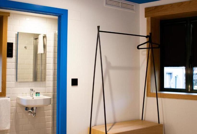 غرفة قياسية ثلاثية, Alameda Rooms Santiago