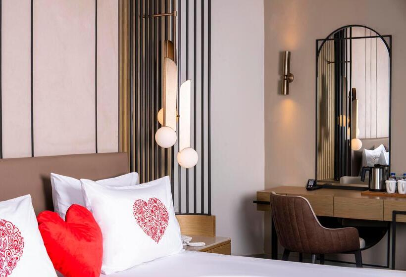 اتاق اساندارد با چشم‌انداز جانبی به دریا, Calyptus Kirman Premium   Ultra All Inclusive