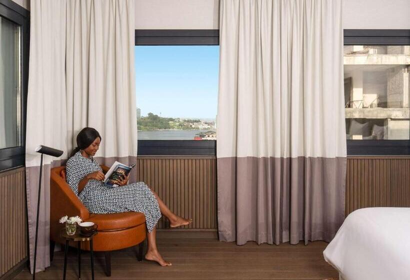 سوئیت اجرایی با تخت کینگ, Mövenpick Hotel Abidjan