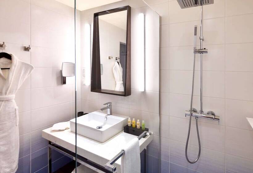 اتاق سوپریور, Mövenpick Hotel Abidjan