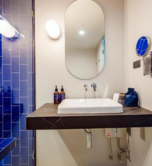 استودیوی استاندارد, Seamira House Huahin   Sha