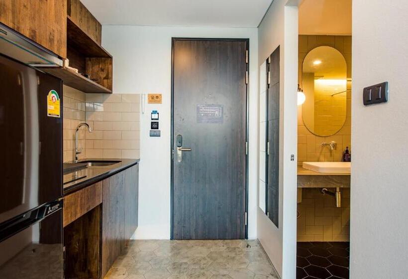 استودیوی لوکس, Seamira House Huahin   Sha