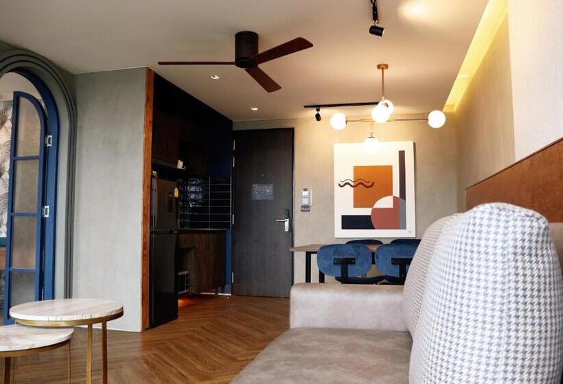 سوئیت پریمیوم, Seamira House Huahin   Sha
