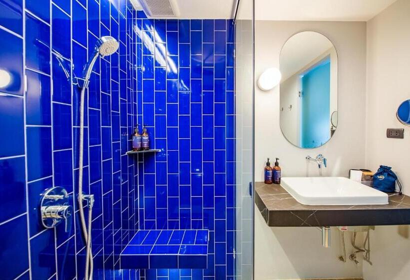 استودیوی استاندارد, Seamira House Huahin   Sha