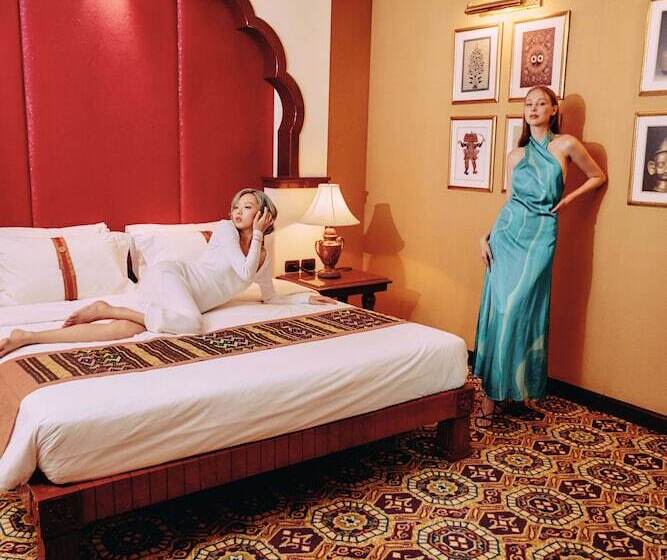 سوییت, The Davis Bangkok