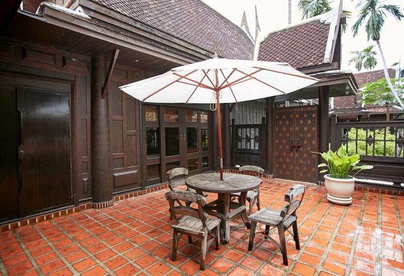 ویلای 3 خوابه, The Davis Bangkok