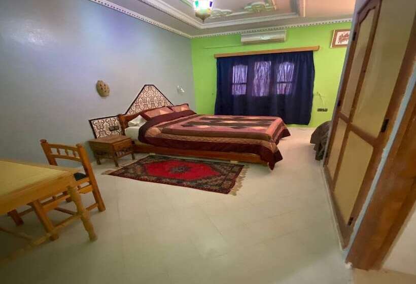 اتاق استاندارد سه نفره, La Perle Du Draa