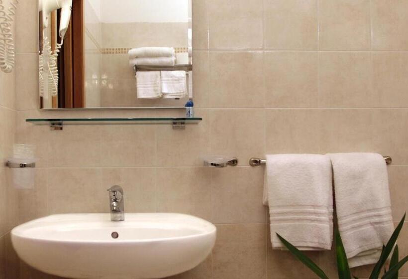 Номер Стандарт Трехместный, Locanda Locatori