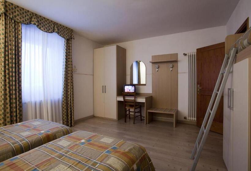 Четырехместный Номер Стандарт, Locanda Locatori