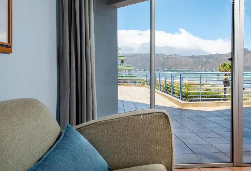 Люкс, False Bay Inn