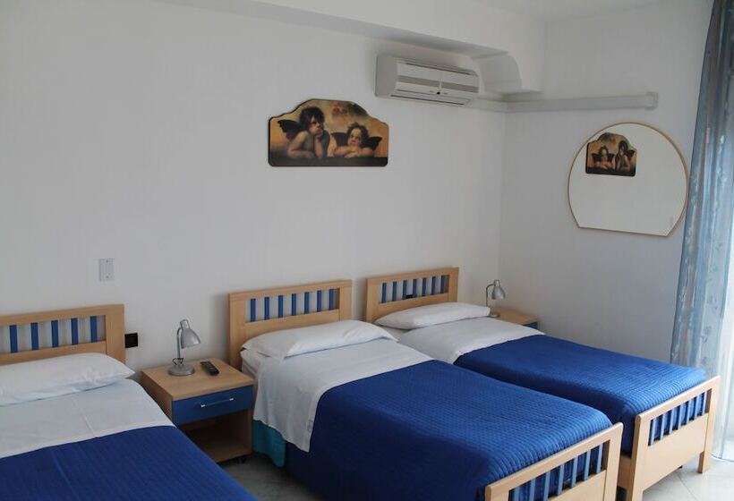 اتاق استاندارد سه نفره, B&b Brezza Marina & Ristorante Shoreline