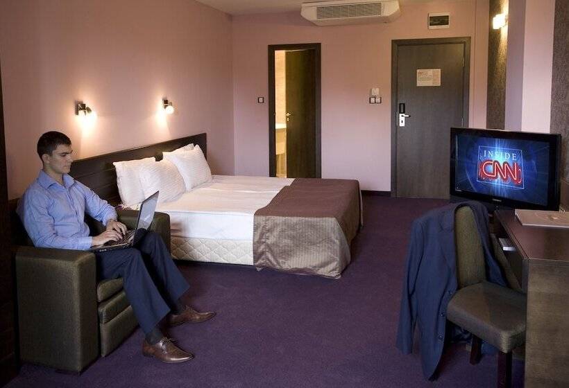 Номер Deluxe, Budapest