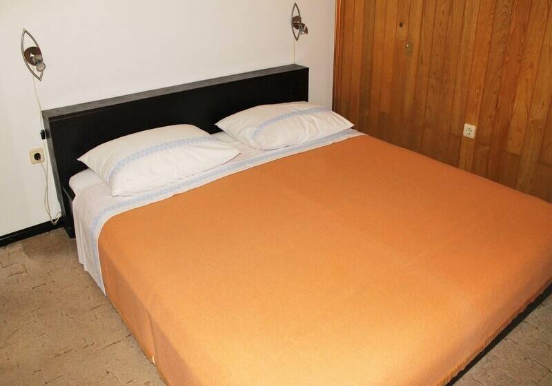 침실 2개 아파트, Apartments Katija