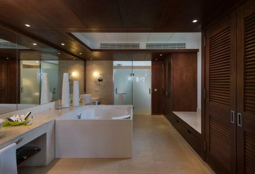 سوئیت پریمیوم با چشم‌انداز دریا, Barcelo Bavaro Palace All Inclusive