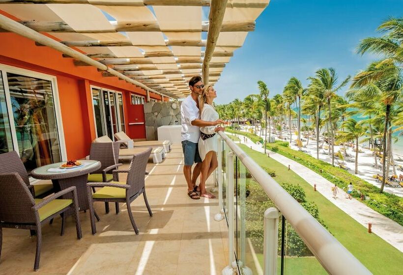 سوئیت پریمیوم با چشم‌انداز دریا, Barcelo Bavaro Palace All Inclusive