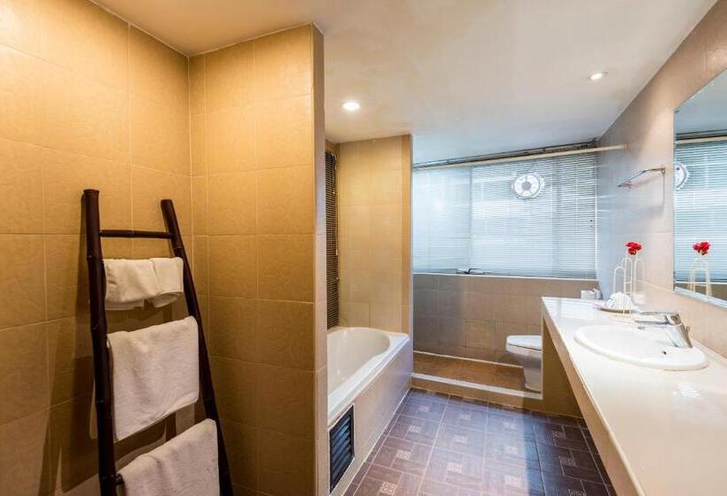 اتاق لوکس, The Best Bangkok House
