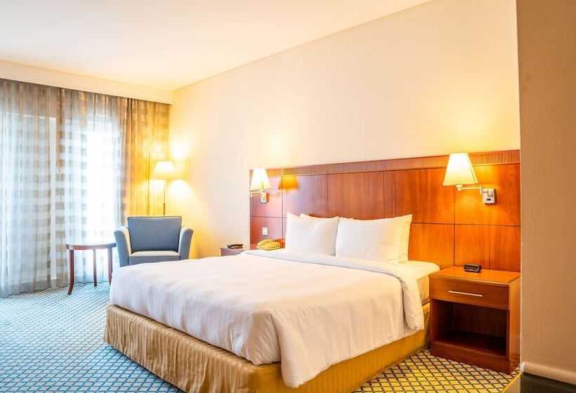 2 Bedrooms Apartment Lake View, Millennium Lakeview