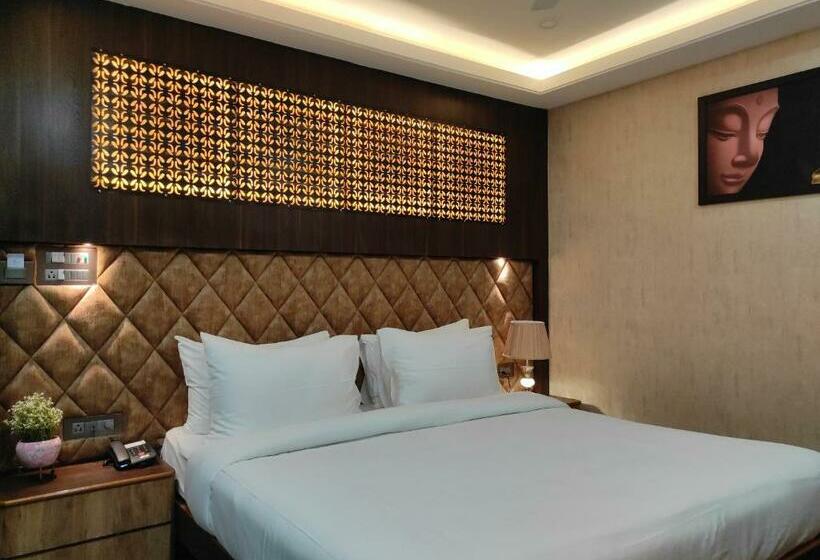 اتاق لوکس, Aavas Inn