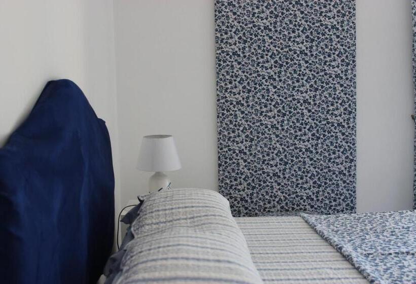 اتاق استاندارد با بالکن و چشم‌انداز دریا, Casa Blu Cobalto