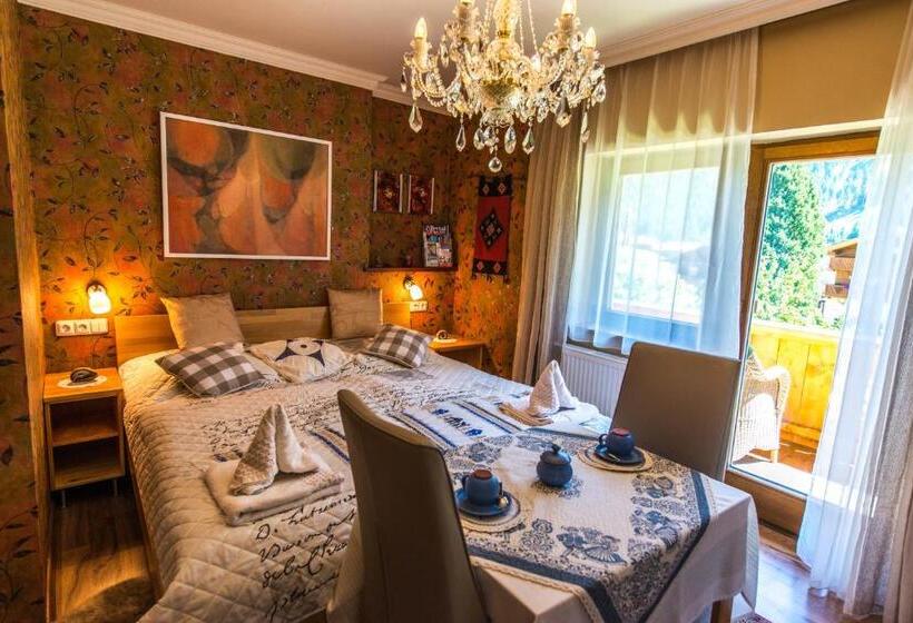 Студио Стандарт с Балконом, Moroder Haus