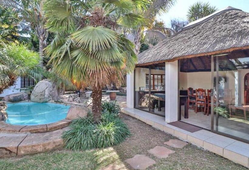 اتاق اکونومی, The Link Guest Lodge