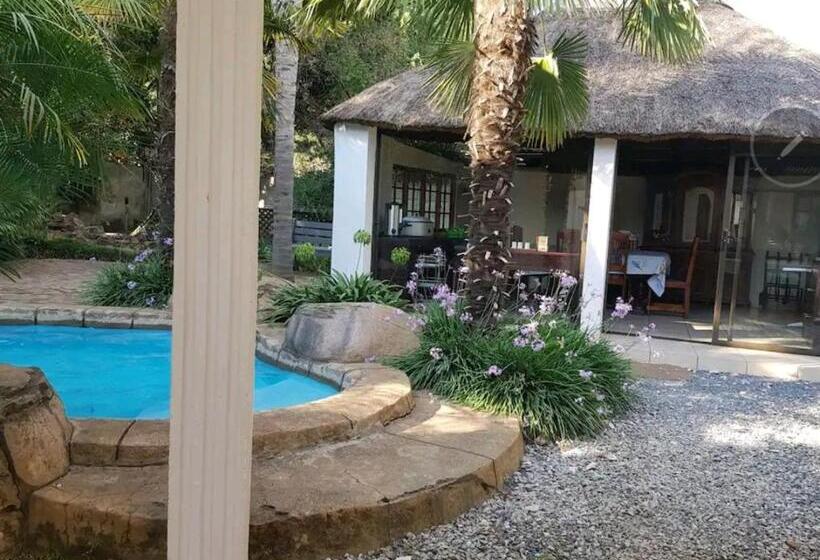خانه 2 خوابه, The Link Guest Lodge