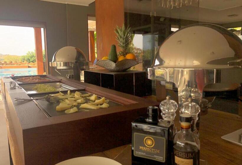 اتاق ساده سه‌ نفره, Pietra D'acqua Resort & Spa By Geocharme