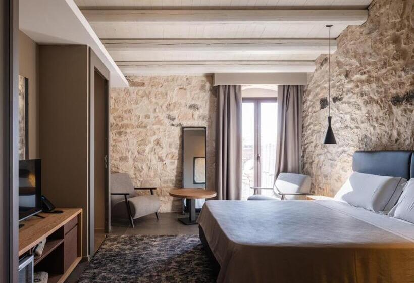 اتاق ساده سه‌ نفره, Pietra D'acqua Resort & Spa By Geocharme