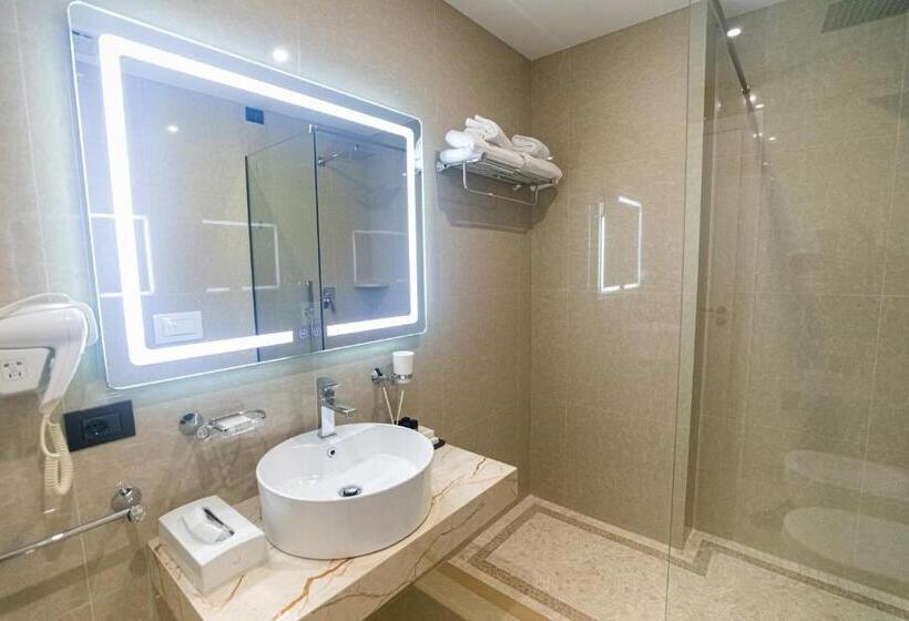 اتاق سوپریور با تخت بزرگ, Kraal Hotel Vlore