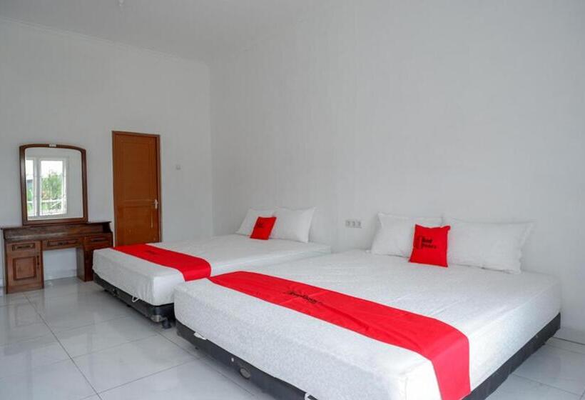 Семейный Номер, Reddoorz Syariah Near Ums Solo