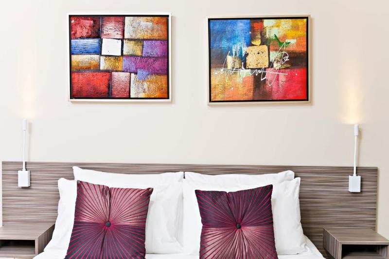 Quarto Familiar, 28