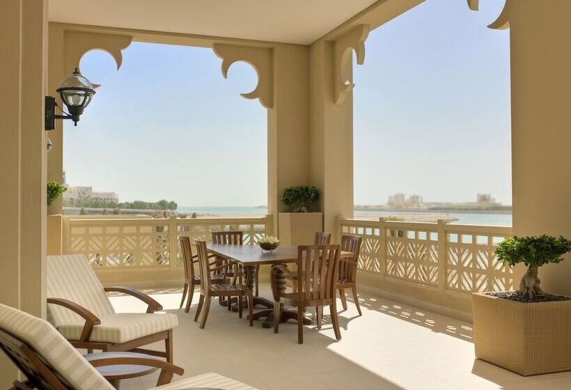 سوییت اجرایی, Grand Hyatt Doha Hotel & Villas