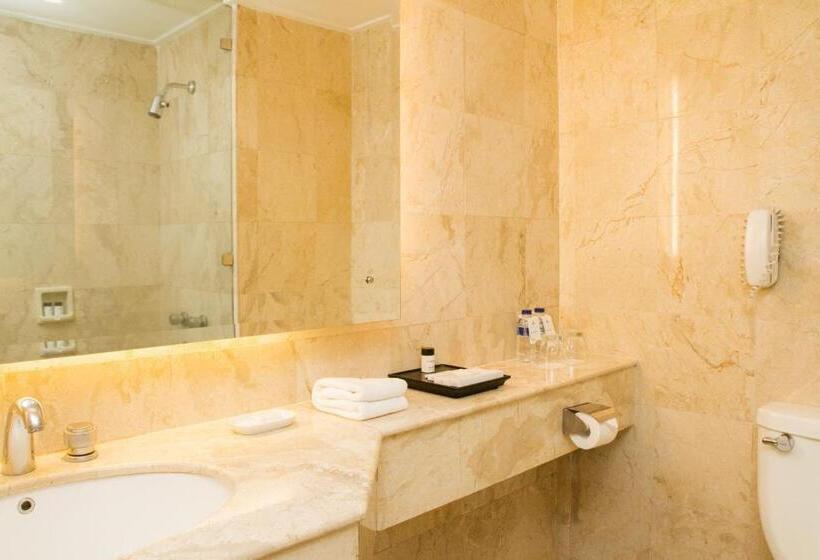 Номер Deluxe Кровать Кинг, Grandkemang
