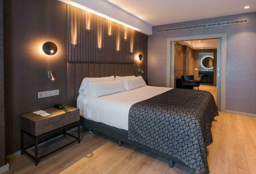 غرفة عائلية, Catalonia Gran Vía Bilbao