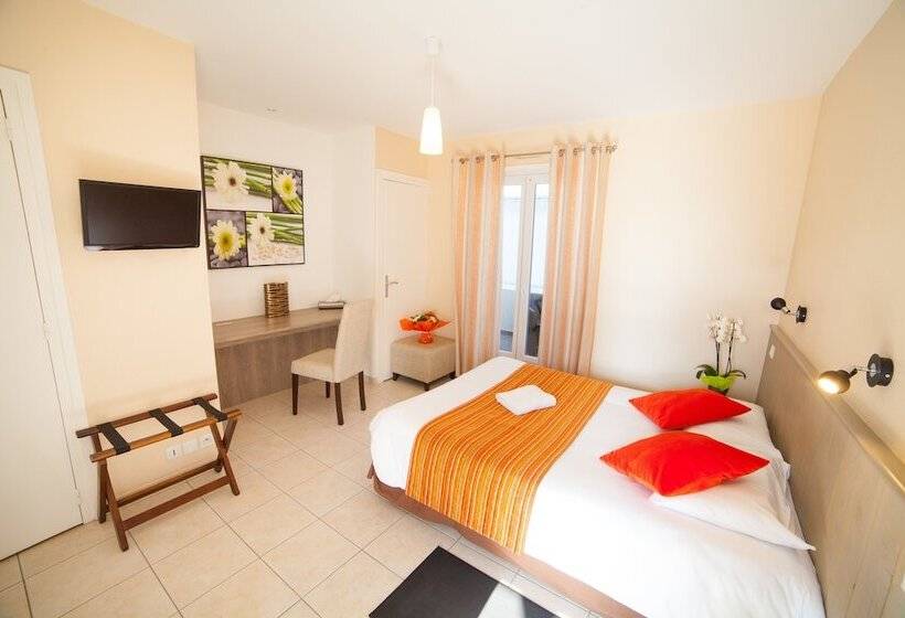 舒适型房间, Brit Hotel    Aux Hortensias    Lannion Perros Guirec
