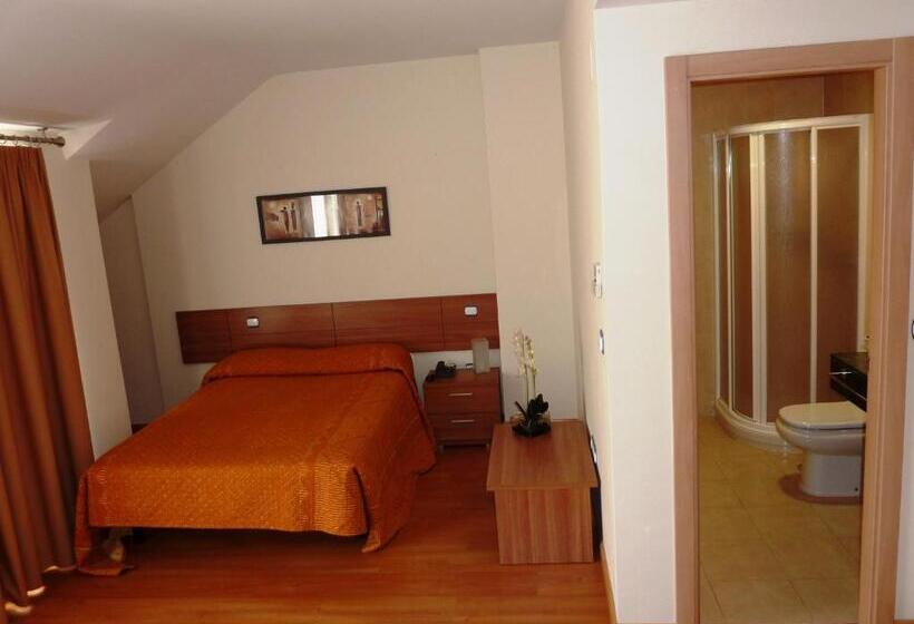 اتاق استاندارد یک نفره, Hostal La Morada