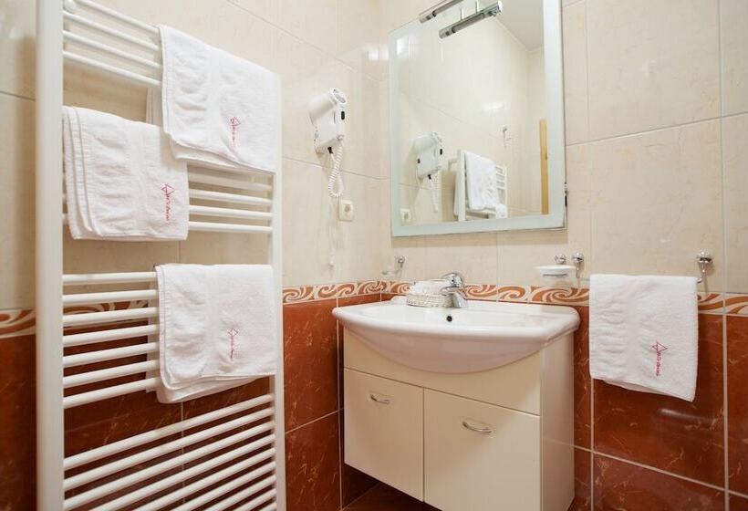 اتاق استاندارد یک نفره, Villa Daniela