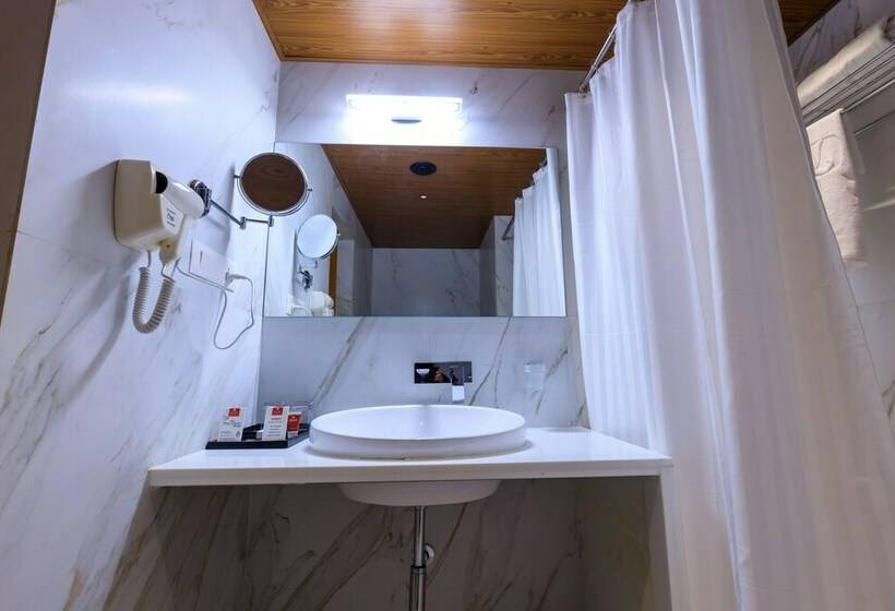 اتاق لوکس, Lords Eco Inn Jamnagar - Apple Gate