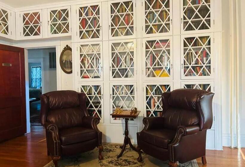 带大床的标准间, Historic 1912 Hoover House Bed And Breakfast