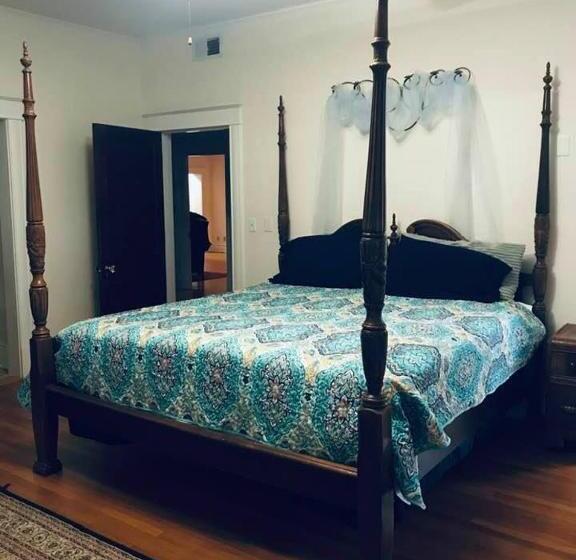 标准三人间, Historic 1912 Hoover House Bed And Breakfast
