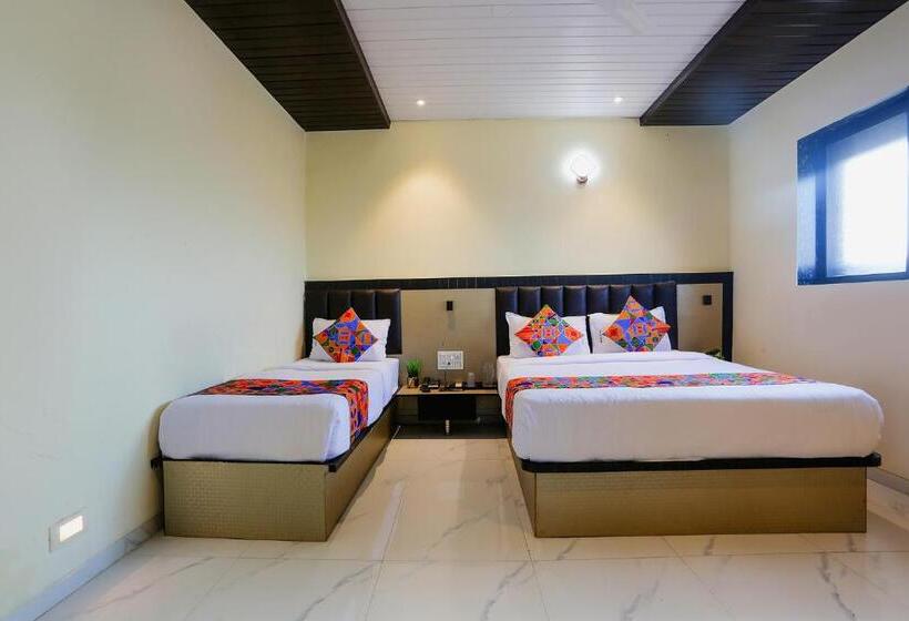 デラックスルーム, Fabhotel Prime Land   Nr Bkc