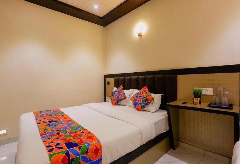 スーペリアールーム, Fabhotel Prime Land   Nr Bkc