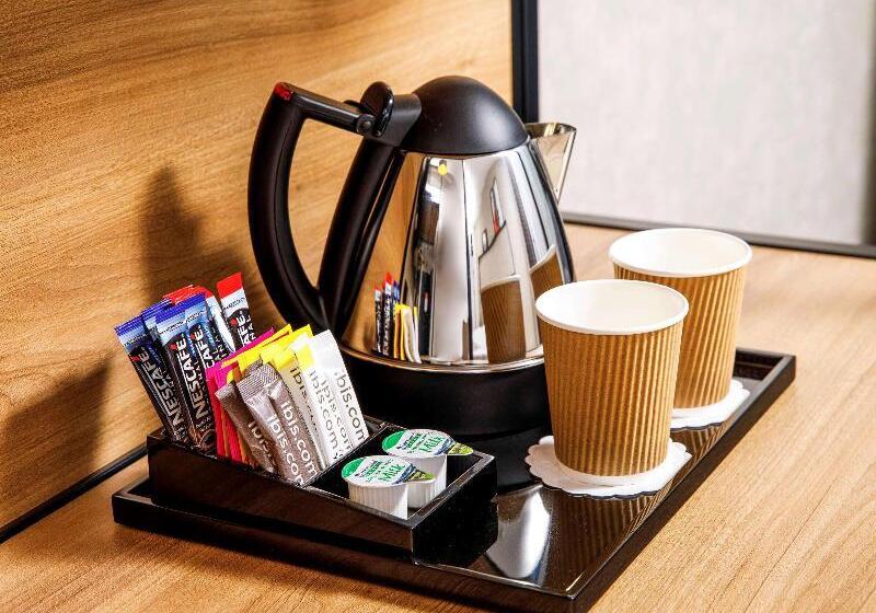 Номер Стандарт, Ibis London Sutton Point