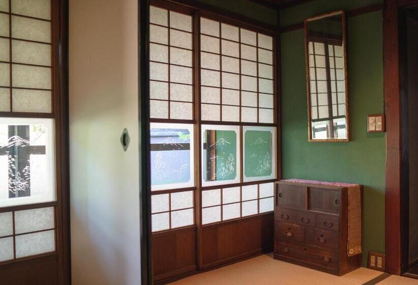Номер Стандарт Трехместный, Machiya Guest House Carta