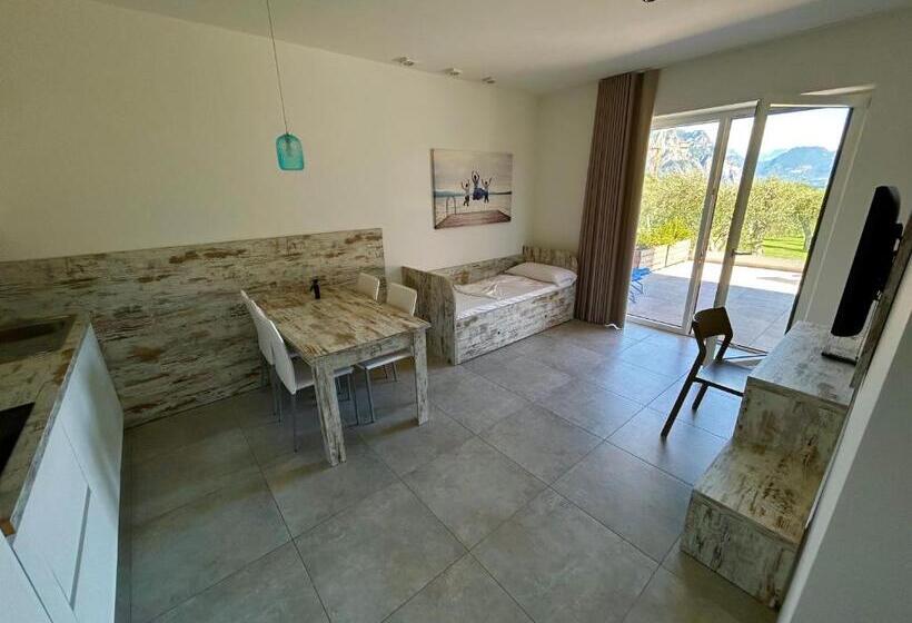 Апартаменты 1 Спальня с Террасой, Residence Malcesine Active&family