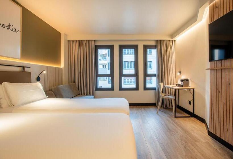スーペリアトリプルルーム, Leonardo Boutique Hotel San Sebastián