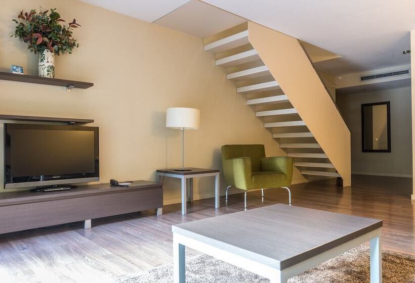 Апартаменты 3 Спальни, Casp 74 Apartments