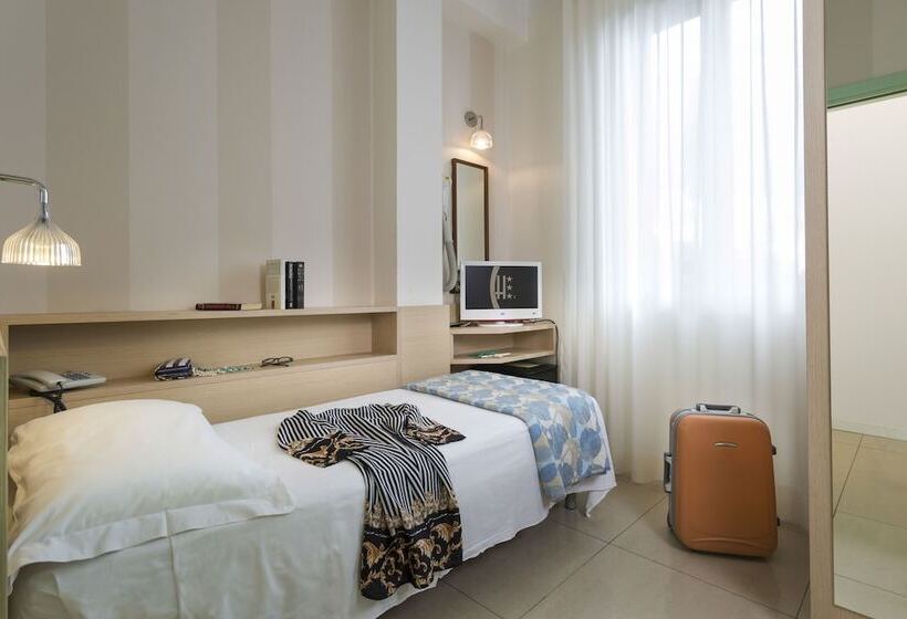 اتاق استاندارد, Calypso Rimini Marina Centro